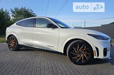 Внедорожник / Кроссовер Ford Mustang Mach-E 2023 в 