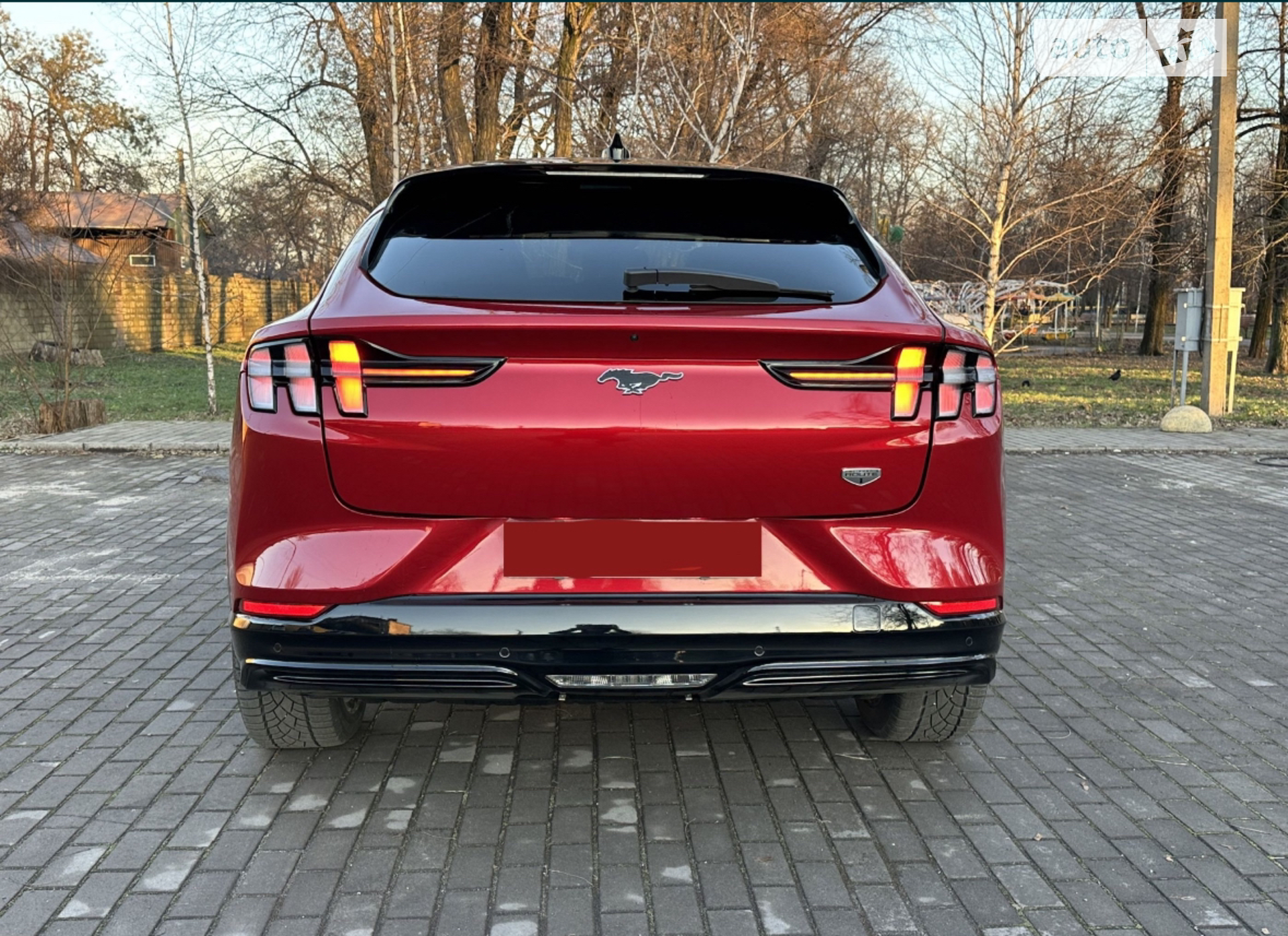 2022 Ford Mustang Mach-E - мініатюра 4