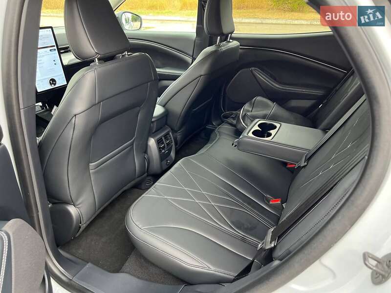 Внедорожник / Кроссовер Ford Mustang Mach-E 2023 в Киеве