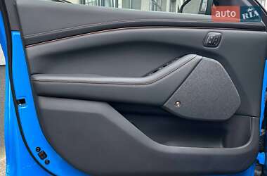 Внедорожник / Кроссовер Ford Mustang Mach-E 2022 в 