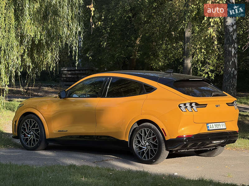 Позашляховик / Кросовер Ford Mustang Mach-E 2022 в Києві
