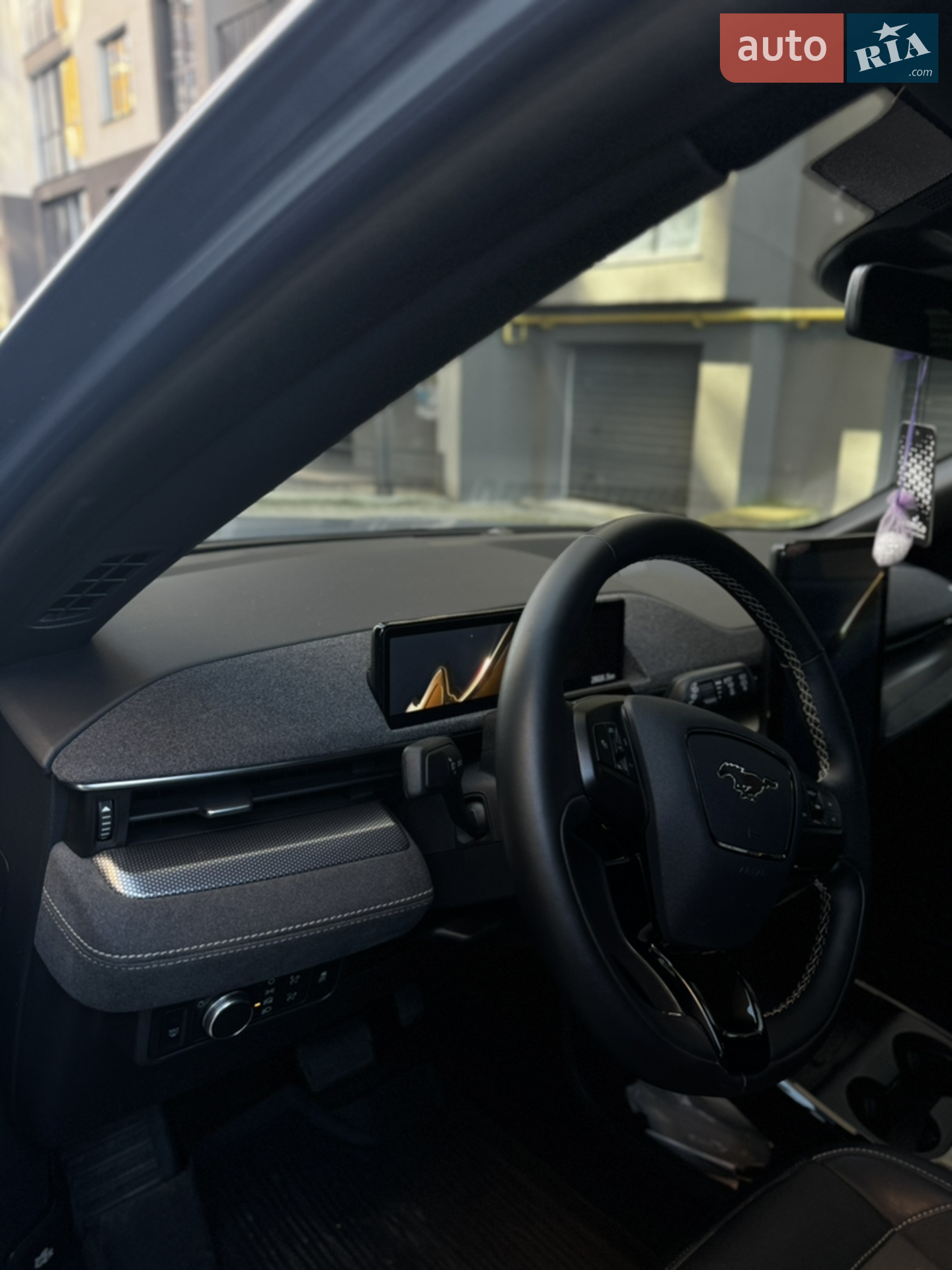 2022 Ford Mustang Mach-E - мініатюра 8
