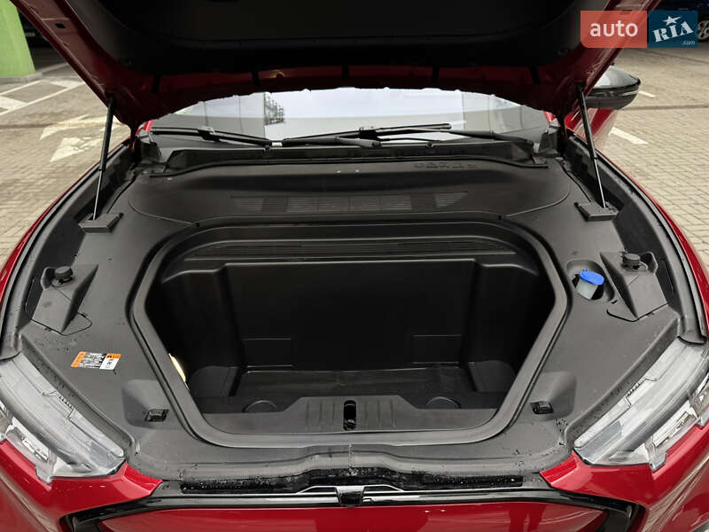 Внедорожник / Кроссовер Ford Mustang Mach-E 2021 в 
