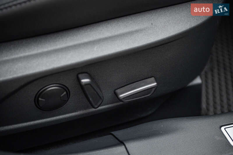 Позашляховик / Кросовер Ford Mustang Mach-E 2022 в Одесі