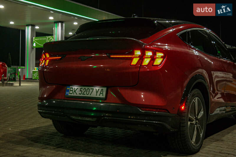 Позашляховик / Кросовер Ford Mustang Mach-E 2023 в Рівному