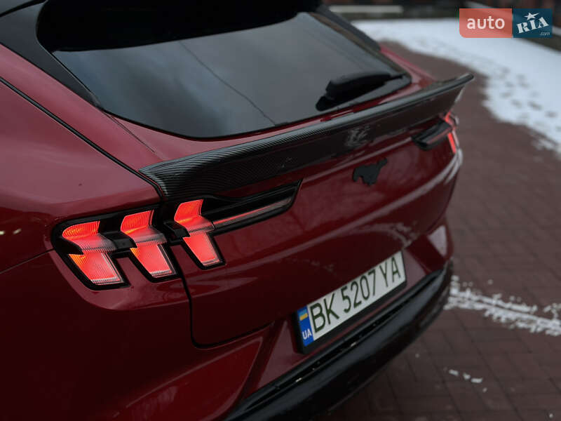 Позашляховик / Кросовер Ford Mustang Mach-E 2023 в Рівному