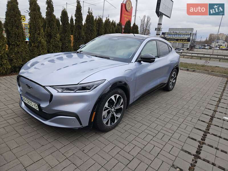 Позашляховик / Кросовер Ford Mustang Mach-E 2022 в 