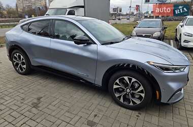 Позашляховик / Кросовер Ford Mustang Mach-E 2022 в 