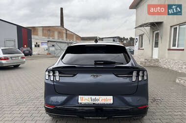 Внедорожник / Кроссовер Ford Mustang Mach-E 2021 в 