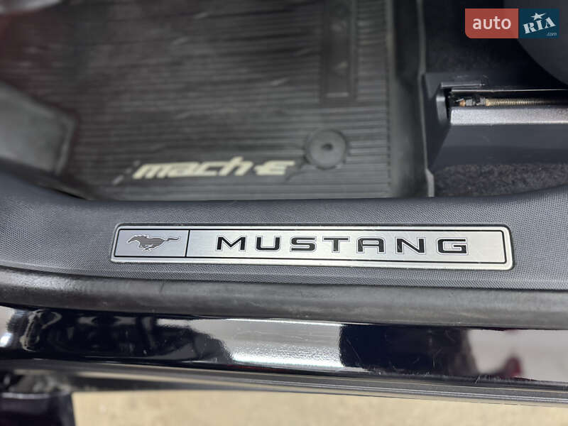 Внедорожник / Кроссовер Ford Mustang Mach-E 2022 в Львове