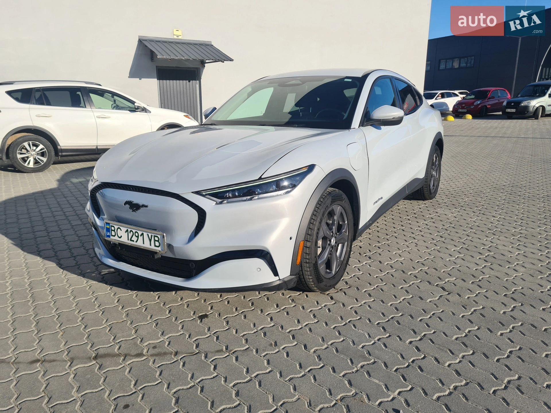 2022 Ford Mustang Mach-E - мініатюра 2