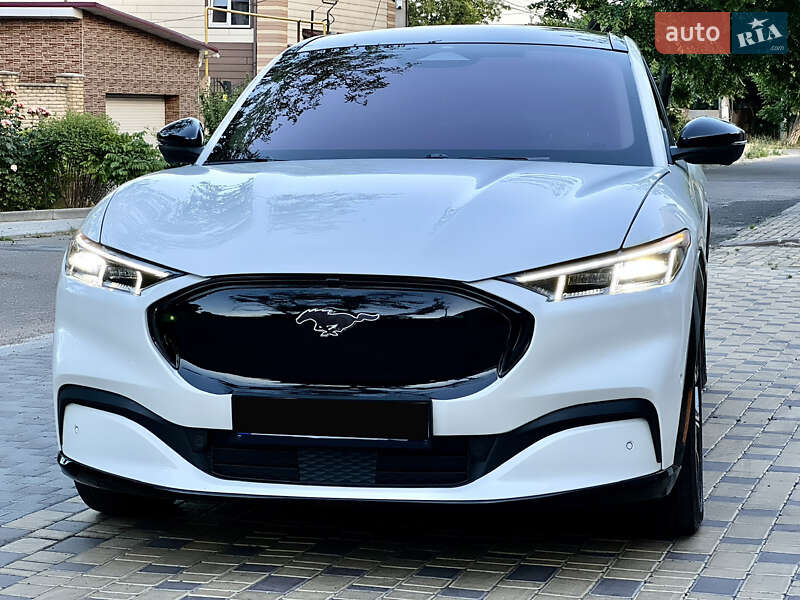 Позашляховик / Кросовер Ford Mustang Mach-E 2020 в Одесі