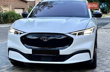 Внедорожник / Кроссовер Ford Mustang Mach-E 2020 в 