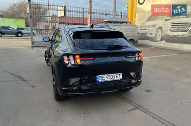 Внедорожник / Кроссовер Ford Mustang Mach-E 2021 в 