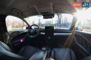 Внедорожник / Кроссовер Ford Mustang Mach-E 2021 в 