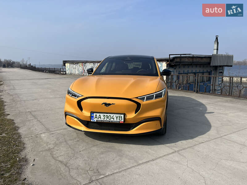 Внедорожник / Кроссовер Ford Mustang Mach-E 2023 в 