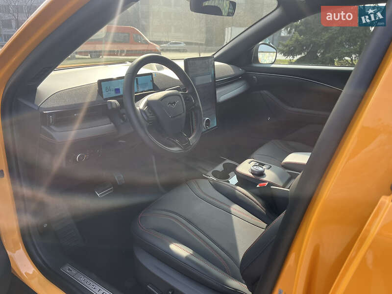 Позашляховик / Кросовер Ford Mustang Mach-E 2023 в Дніпрі