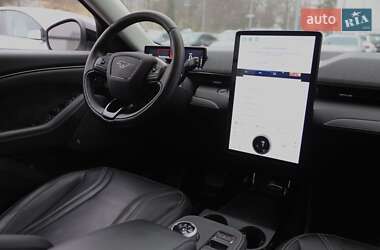 Позашляховик / Кросовер Ford Mustang Mach-E 2022 в 