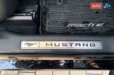 Позашляховик / Кросовер Ford Mustang Mach-E 2023 в 