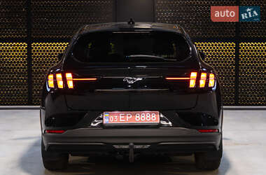 Внедорожник / Кроссовер Ford Mustang Mach-E 2021 в 