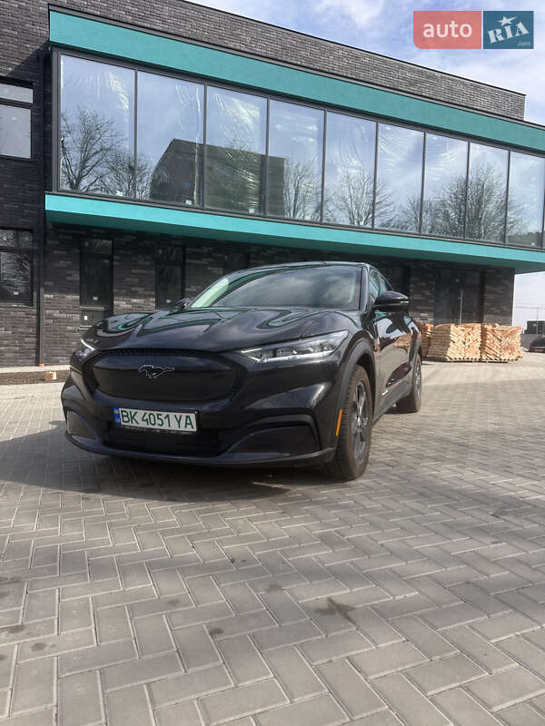 Позашляховик / Кросовер Ford Mustang Mach-E 2021 в Рівному