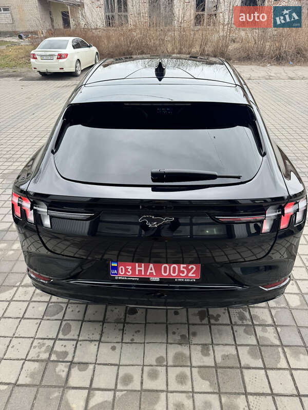 Позашляховик / Кросовер Ford Mustang Mach-E 2022 в Сарнах
