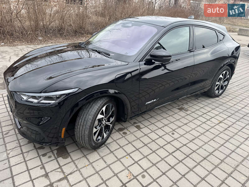 Позашляховик / Кросовер Ford Mustang Mach-E 2022 в Сарнах