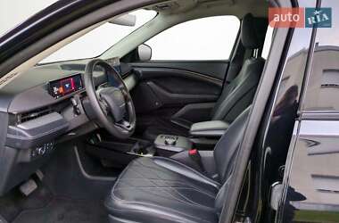 Позашляховик / Кросовер Ford Mustang Mach-E 2021 в 