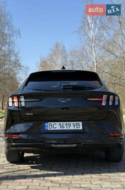 Внедорожник / Кроссовер Ford Mustang Mach-E 2021 в 
