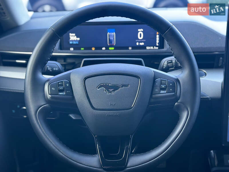 Позашляховик / Кросовер Ford Mustang Mach-E 2022 в Києві