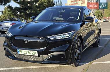 Внедорожник / Кроссовер Ford Mustang Mach-E 2021 в 