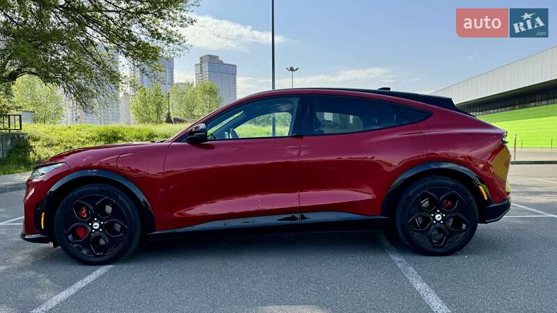 Позашляховик / Кросовер Ford Mustang Mach-E 2022 в Києві