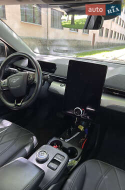 Позашляховик / Кросовер Ford Mustang Mach-E 2021 в Кропивницькому