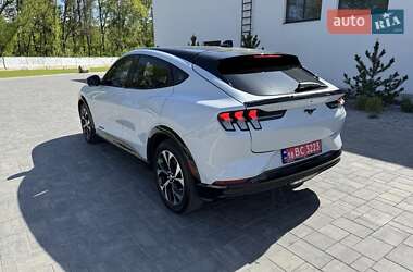 Внедорожник / Кроссовер Ford Mustang Mach-E 2022 в 