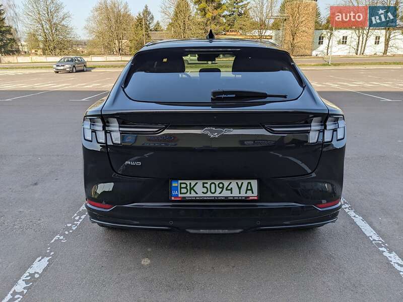 Позашляховик / Кросовер Ford Mustang Mach-E 2021 в Рівному