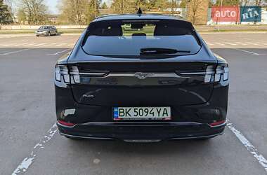 Внедорожник / Кроссовер Ford Mustang Mach-E 2021 в 