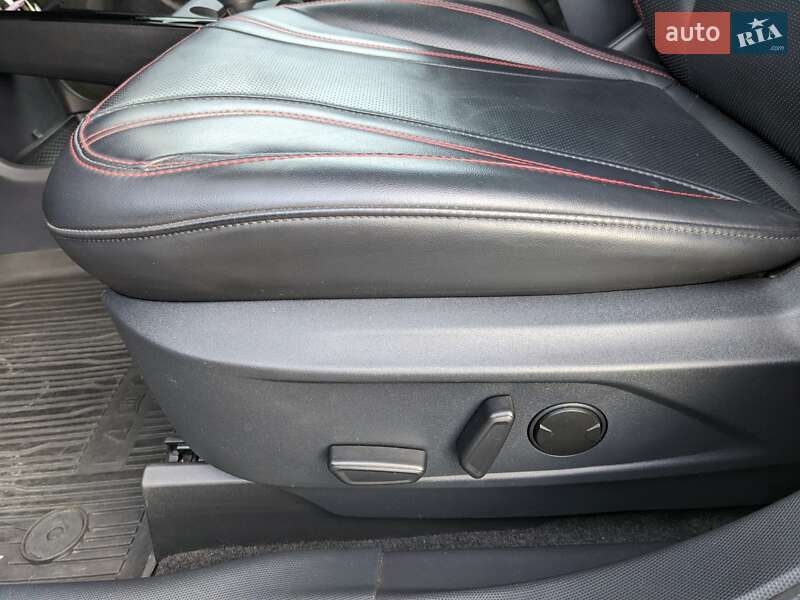 Позашляховик / Кросовер Ford Mustang Mach-E 2021 в Рівному