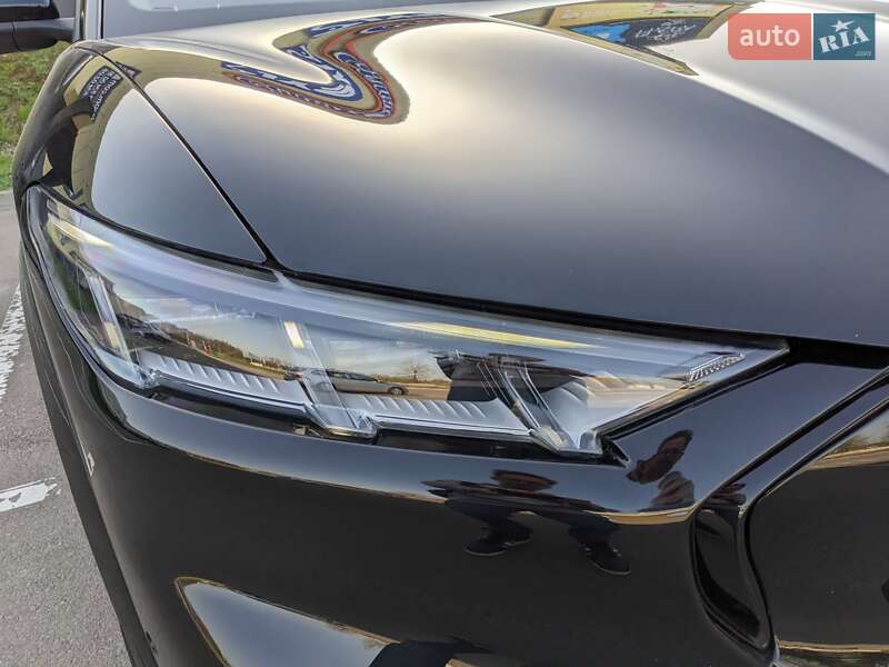 Позашляховик / Кросовер Ford Mustang Mach-E 2021 в Рівному