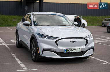 Позашляховик / Кросовер Ford Mustang Mach-E 2021 в 