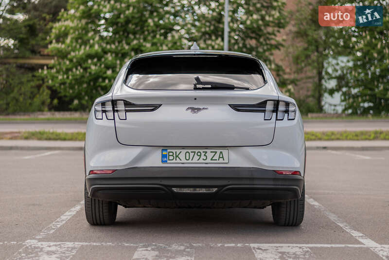 Позашляховик / Кросовер Ford Mustang Mach-E 2021 в Рівному