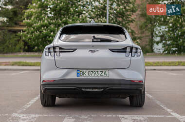 Позашляховик / Кросовер Ford Mustang Mach-E 2021 в 