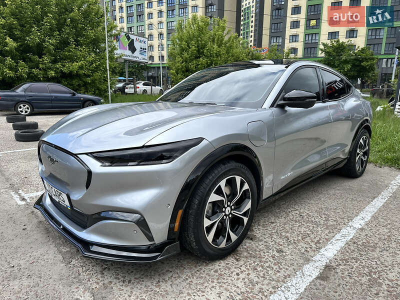 Внедорожник / Кроссовер Ford Mustang Mach-E 2021 в 