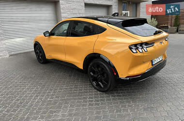 Внедорожник / Кроссовер Ford Mustang Mach-E 2022 в 