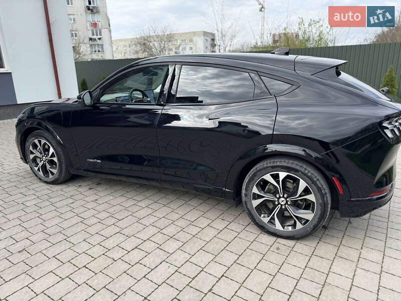 Позашляховик / Кросовер Ford Mustang Mach-E 2022 в Львові