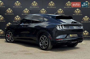 Внедорожник / Кроссовер Ford Mustang Mach-E 2022 в 