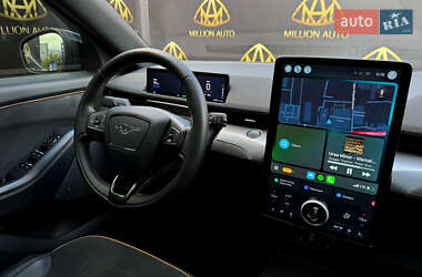Внедорожник / Кроссовер Ford Mustang Mach-E 2022 в 