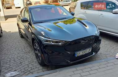 Позашляховик / Кросовер Ford Mustang Mach-E 2022 в 
