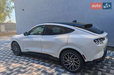 Внедорожник / Кроссовер Ford Mustang Mach-E 2021 в 