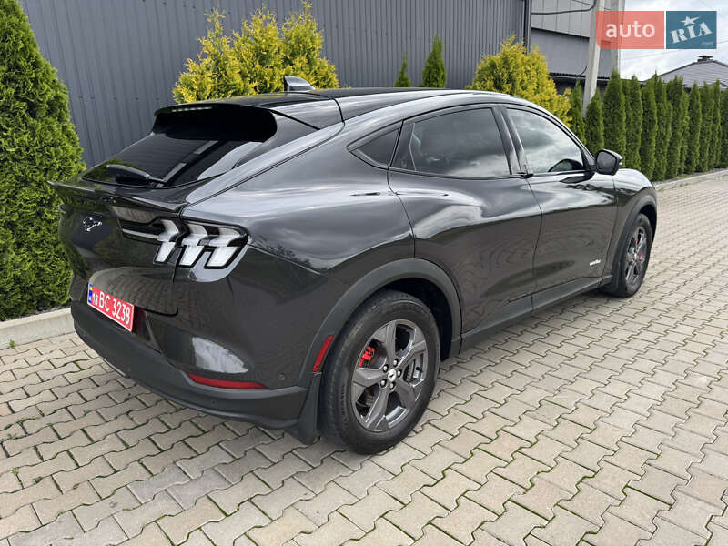 Позашляховик / Кросовер Ford Mustang Mach-E 2022 в Рівному