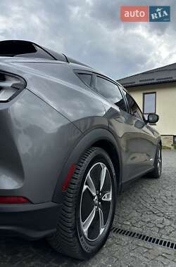 Внедорожник / Кроссовер Ford Mustang Mach-E 2021 в 